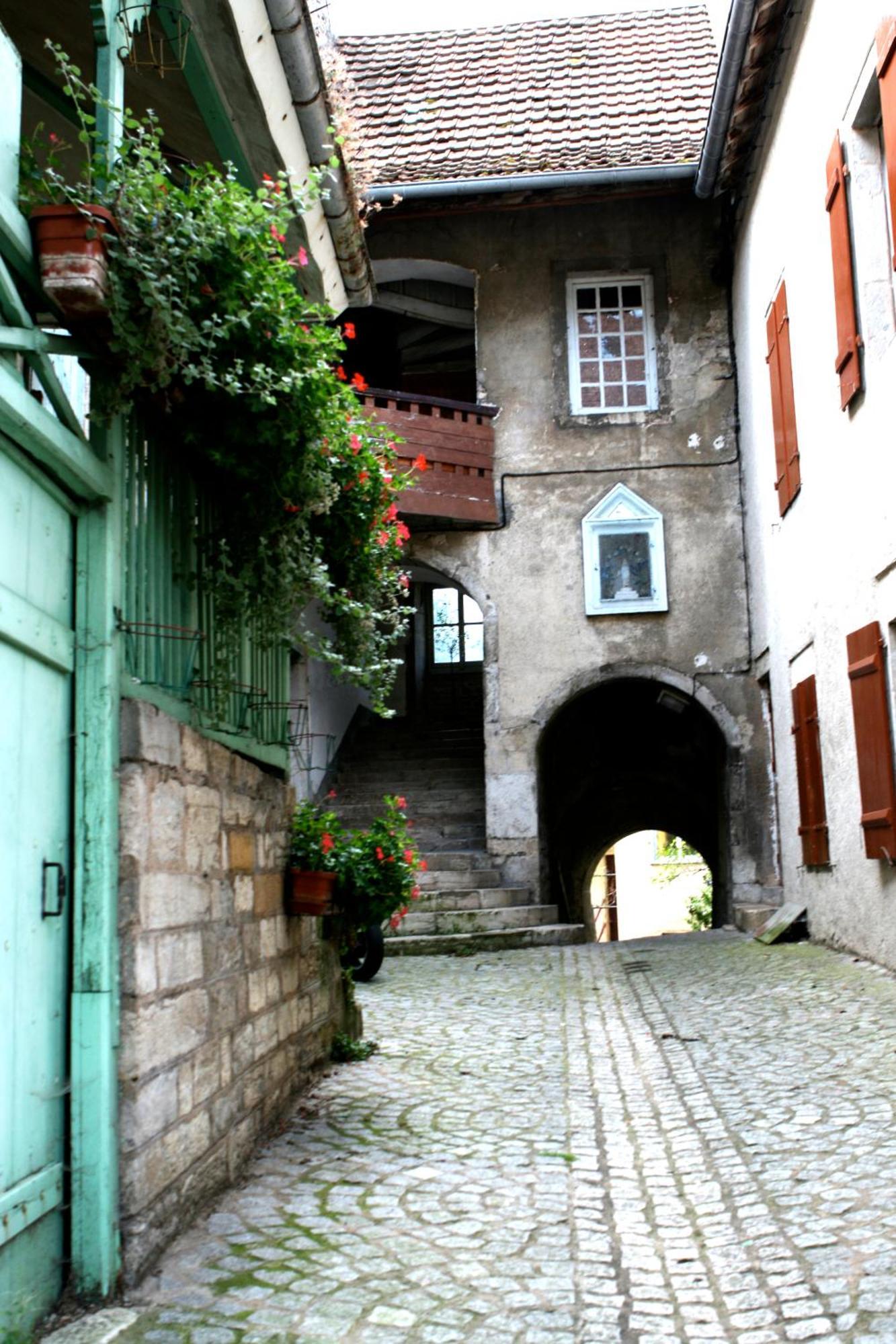 Maison La Tourelle โบม-เลส์-ดามส์ ภายนอก รูปภาพ